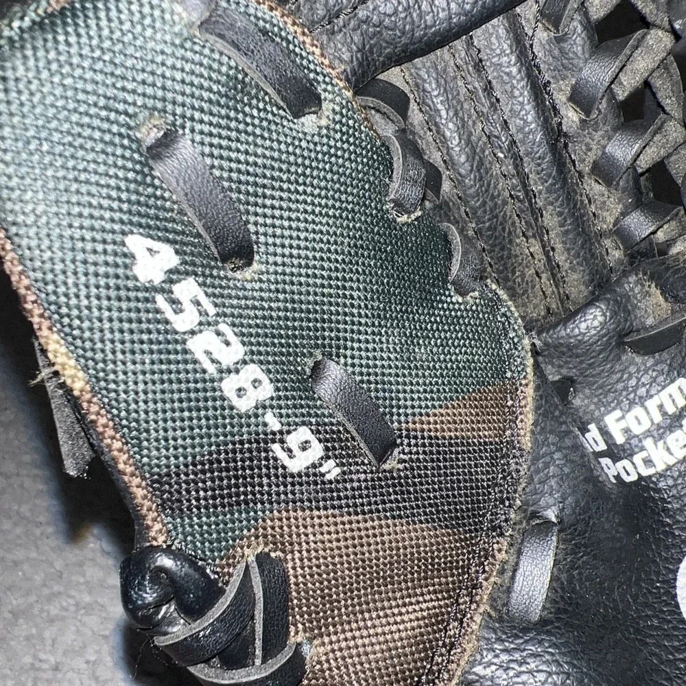Franklin Baseball Glove 9